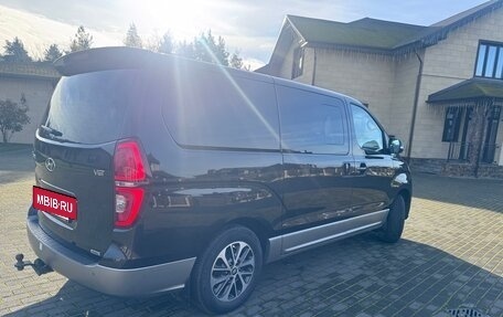 Hyundai Grand Starex Grand Starex I рестайлинг 2, 2019 год, 4 095 000 рублей, 5 фотография