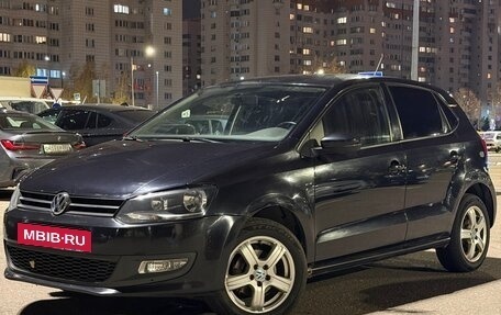 Volkswagen Polo VI (EU Market), 2011 год, 550 000 рублей, 21 фотография