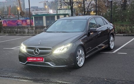 Mercedes-Benz E-Класс, 2011 год, 1 695 000 рублей, 2 фотография