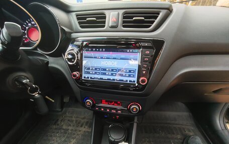 KIA Rio III рестайлинг, 2016 год, 1 100 000 рублей, 27 фотография