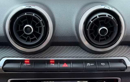 Audi Q2 I, 2022 год, 2 340 000 рублей, 10 фотография