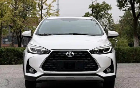 Toyota Yaris XP150 рестайлинг, 2022 год, 1 550 069 рублей, 2 фотография