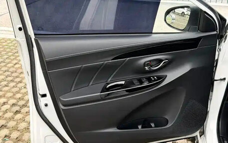 Toyota Yaris XP150 рестайлинг, 2022 год, 1 550 069 рублей, 10 фотография