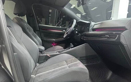 Volkswagen Golf VIII, 2022 год, 1 860 000 рублей, 8 фотография