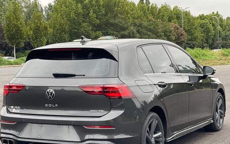 Volkswagen Golf VIII, 2022 год, 1 720 000 рублей, 7 фотография