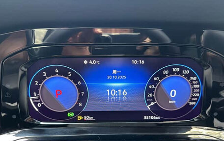 Volkswagen Golf VIII, 2021 год, 1 935 000 рублей, 11 фотография