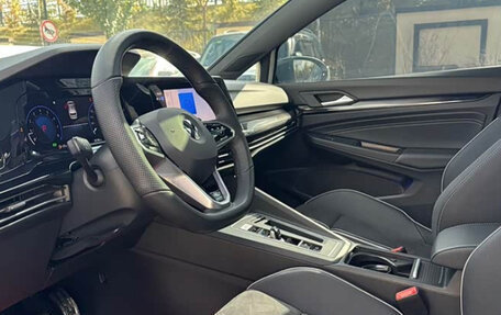 Volkswagen Golf VIII, 2021 год, 1 935 000 рублей, 8 фотография