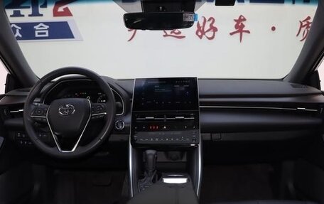 Toyota Avalon, 2023 год, 3 600 000 рублей, 19 фотография