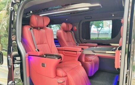 Toyota Granvia, 2023 год, 14 300 000 рублей, 12 фотография