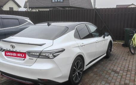 Toyota Camry, 2020 год, 2 900 000 рублей, 6 фотография