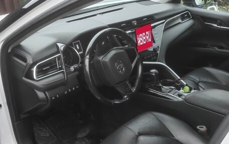 Toyota Camry, 2020 год, 2 900 000 рублей, 12 фотография