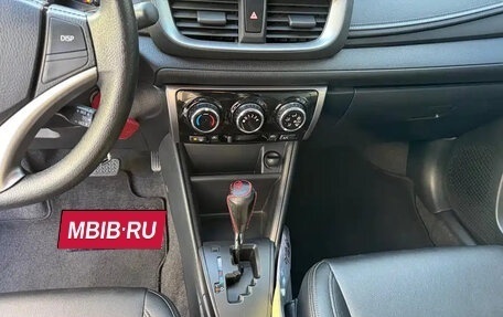 Toyota Yaris Cross, 2022 год, 1 350 000 рублей, 10 фотография