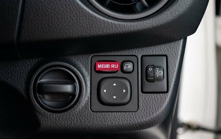 Toyota Vitz, 2018 год, 950 000 рублей, 13 фотография