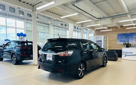 Toyota Wish II, 2013 год, 1 699 000 рублей, 6 фотография