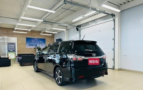 Toyota Wish II, 2013 год, 1 699 000 рублей, 4 фотография