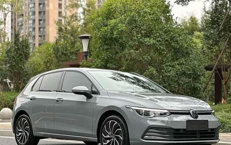 Volkswagen Golf VIII, 2024 год, 2 400 000 рублей, 3 фотография