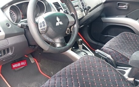 Mitsubishi Outlander III рестайлинг 3, 2008 год, 1 020 000 рублей, 9 фотография