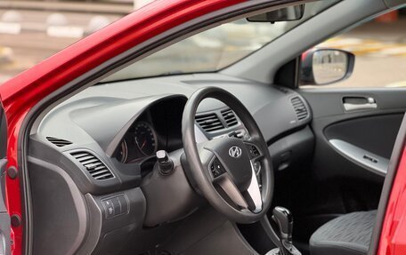 Hyundai Solaris II рестайлинг, 2015 год, 990 000 рублей, 14 фотография