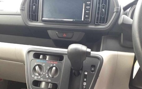 Toyota Passo III, 2016 год, 620 000 рублей, 8 фотография