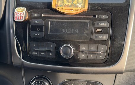 Renault Sandero II рестайлинг, 2016 год, 900 000 рублей, 10 фотография