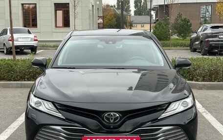 Toyota Camry, 2020 год, 2 950 000 рублей, 2 фотография