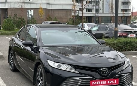 Toyota Camry, 2020 год, 2 950 000 рублей, 3 фотография