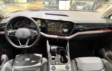 Volkswagen Touareg III, 2021 год, 3 800 000 рублей, 4 фотография