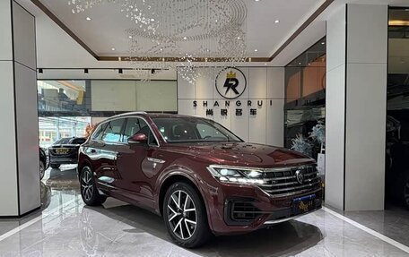Volkswagen Touareg III, 2021 год, 3 800 000 рублей, 3 фотография