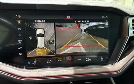 Volkswagen Touareg III, 2021 год, 3 800 000 рублей, 10 фотография