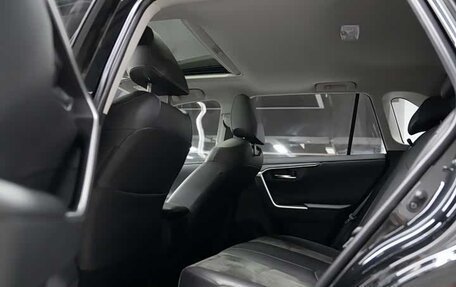Toyota RAV4, 2022 год, 3 100 000 рублей, 10 фотография