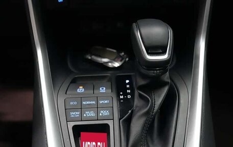 Toyota RAV4, 2022 год, 3 100 000 рублей, 9 фотография