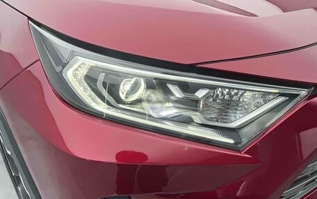 Toyota RAV4, 2021 год, 3 100 000 рублей, 4 фотография