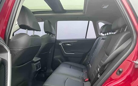 Toyota RAV4, 2021 год, 3 100 000 рублей, 16 фотография