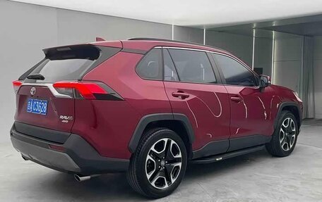 Toyota RAV4, 2021 год, 3 100 000 рублей, 20 фотография