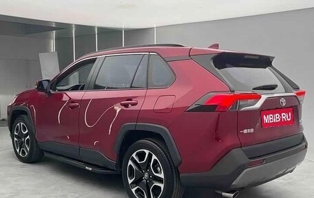 Toyota RAV4, 2021 год, 3 100 000 рублей, 22 фотография
