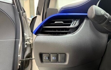 Toyota C-HR I рестайлинг, 2022 год, 1 993 000 рублей, 11 фотография