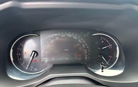 Toyota RAV4, 2022 год, 2 700 000 рублей, 10 фотография