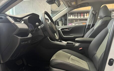 Toyota RAV4, 2025 год, 4 550 000 рублей, 7 фотография