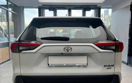 Toyota RAV4, 2025 год, 4 550 000 рублей, 5 фотография