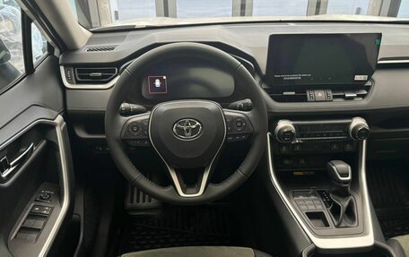 Toyota RAV4, 2025 год, 4 550 000 рублей, 12 фотография