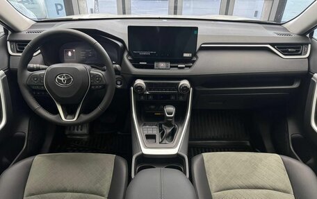 Toyota RAV4, 2025 год, 4 550 000 рублей, 11 фотография