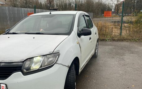 Renault Logan II, 2015 год, 299 000 рублей, 3 фотография