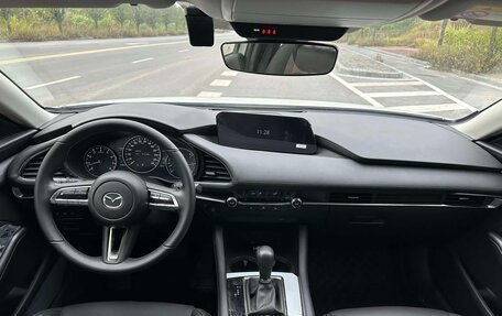 Mazda 3, 2025 год, 2 400 000 рублей, 9 фотография