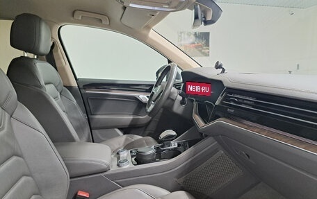 Volkswagen Touareg III, 2019 год, 4 999 000 рублей, 11 фотография