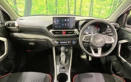 Toyota Raize I, 2021 год, 1 070 000 рублей, 2 фотография