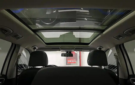 Volkswagen Tiguan II, 2022 год, 2 500 000 рублей, 9 фотография