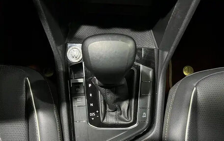 Volkswagen Tiguan II, 2022 год, 2 500 000 рублей, 16 фотография