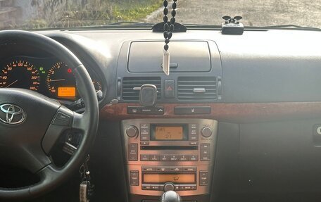 Toyota Avensis III рестайлинг, 2006 год, 880 000 рублей, 10 фотография