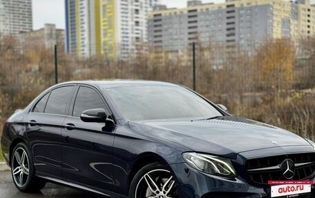 Mercedes-Benz E-Класс, 2018 год, 2 650 000 рублей, 3 фотография