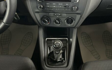 Volkswagen Jetta VI, 2015 год, 899 000 рублей, 16 фотография